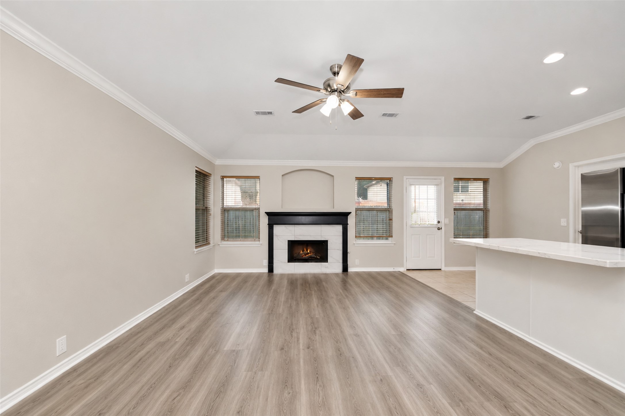 4815 Cliffpoint Court Property Photo 12