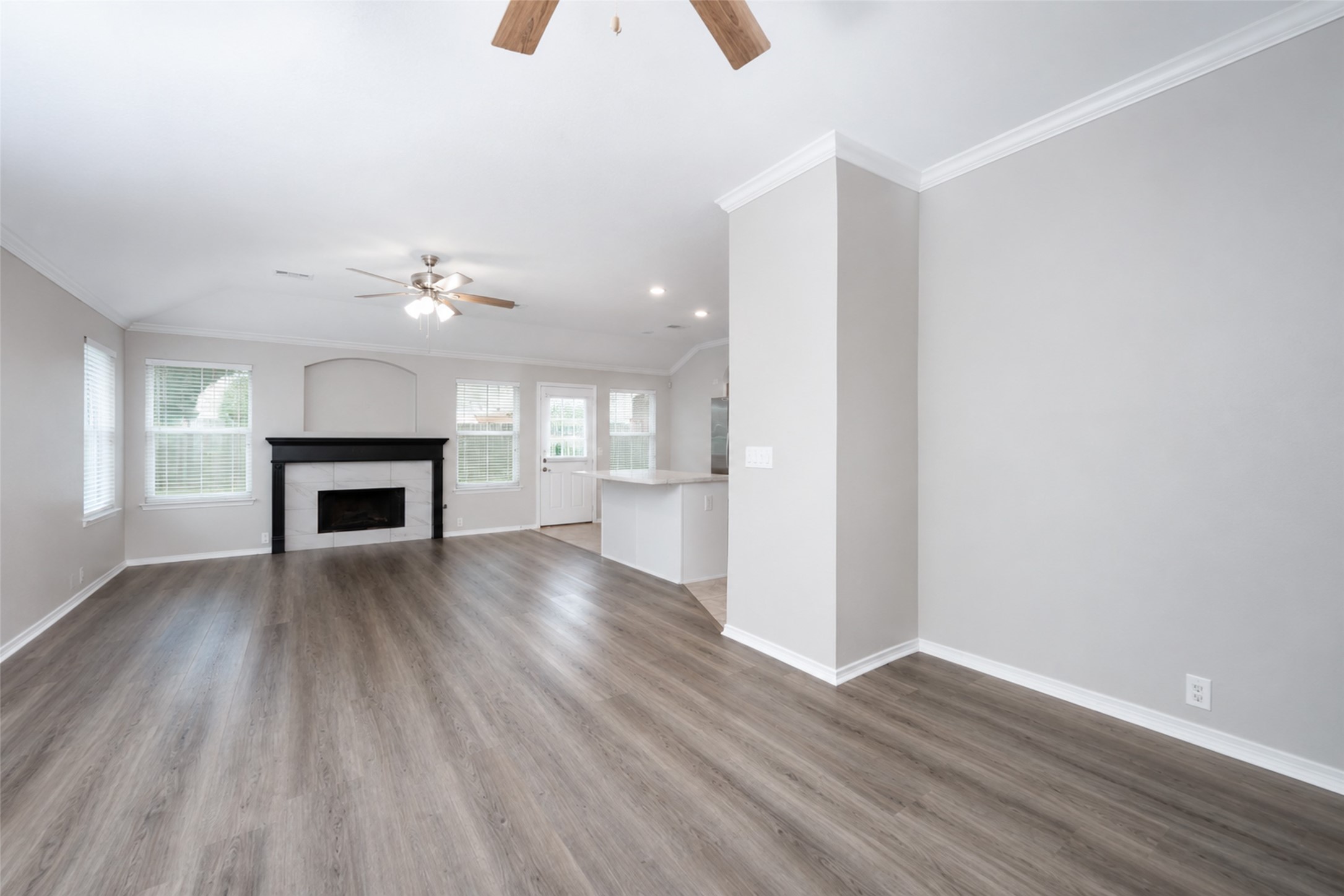 4815 Cliffpoint Court Property Photo 14