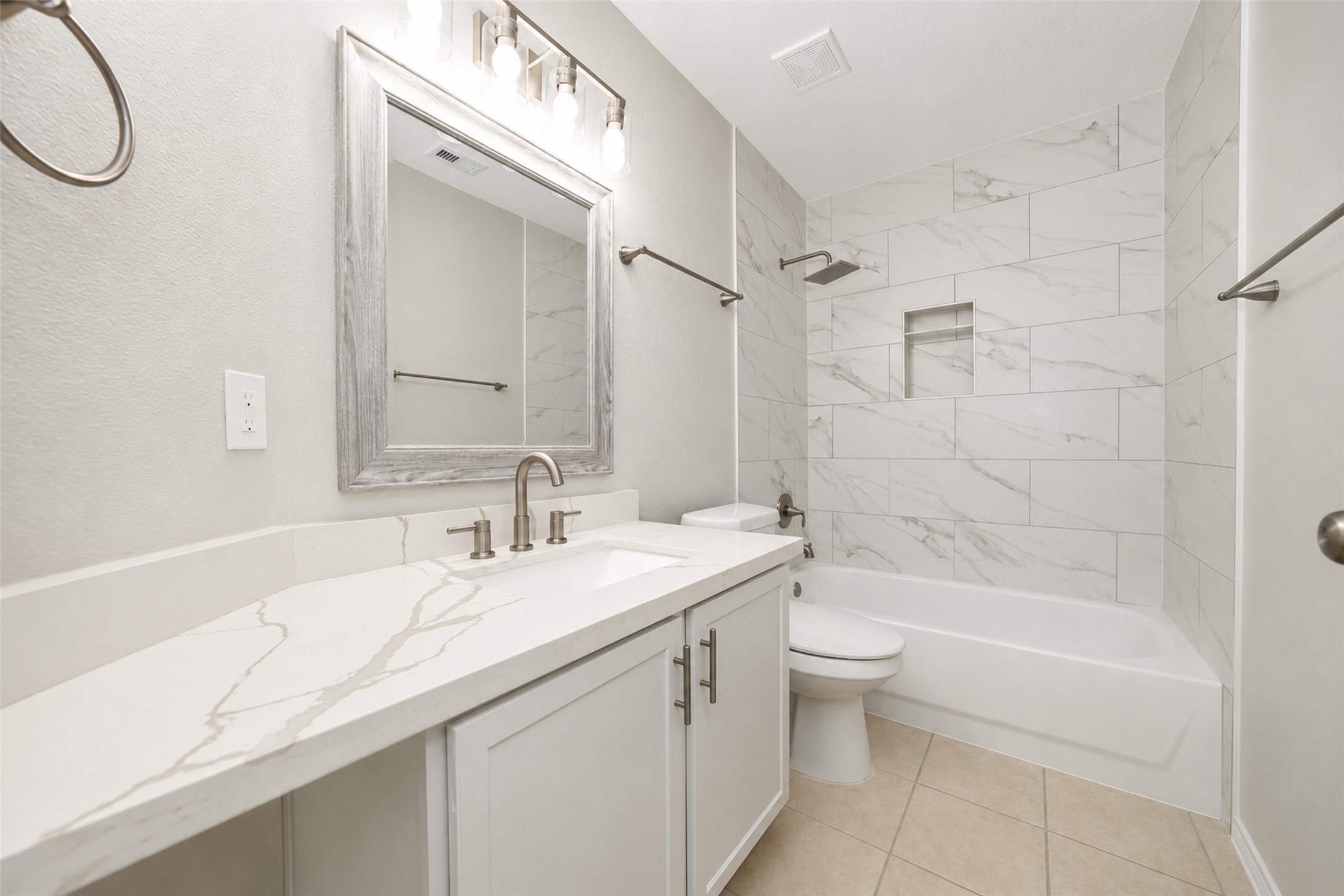4815 Cliffpoint Court Property Photo 22