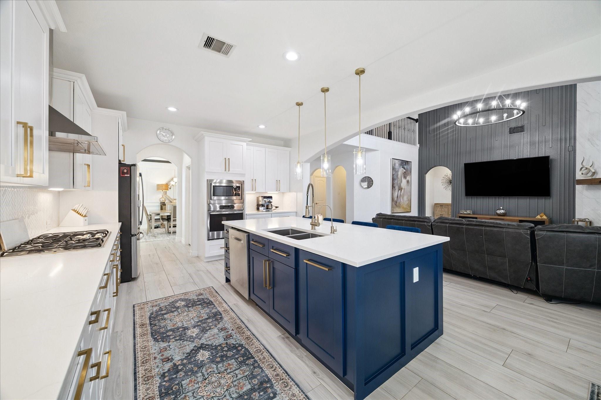 9735 Carina Forest Court Property Photo 10