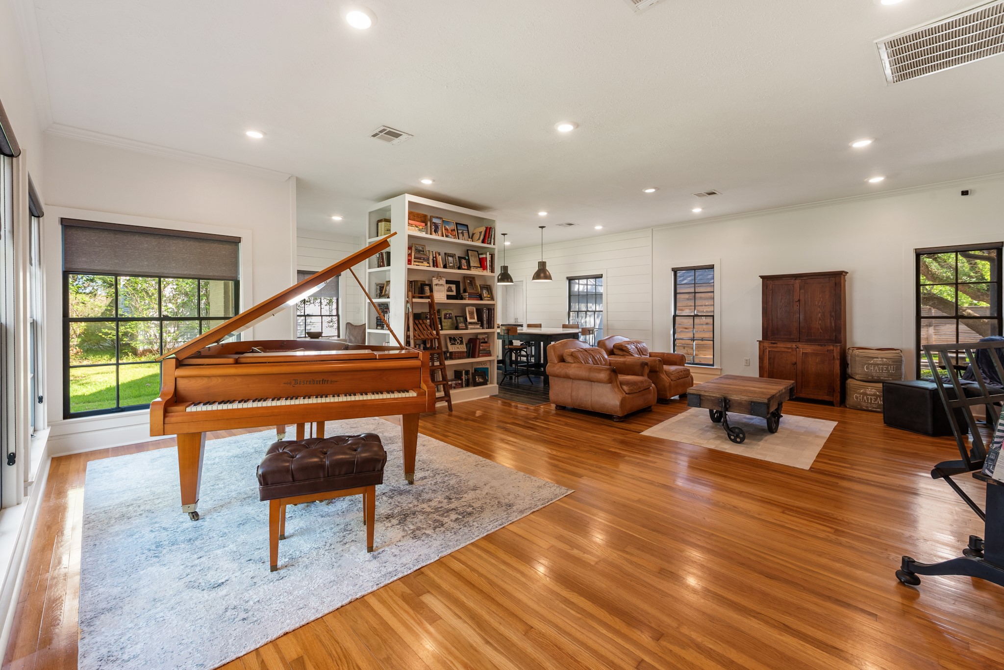 107 Pershing Avenue Property Photo 3