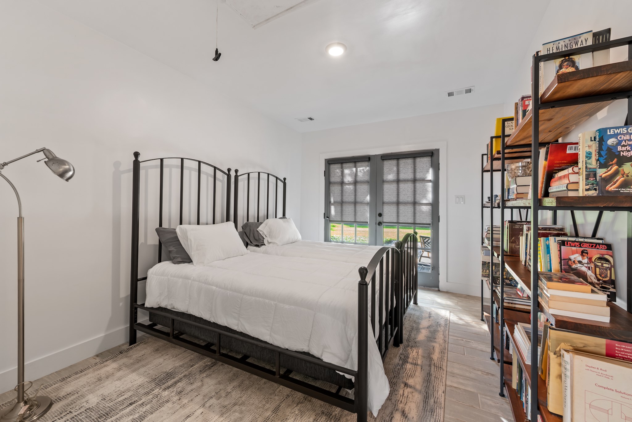 107 Pershing Avenue Property Photo 19