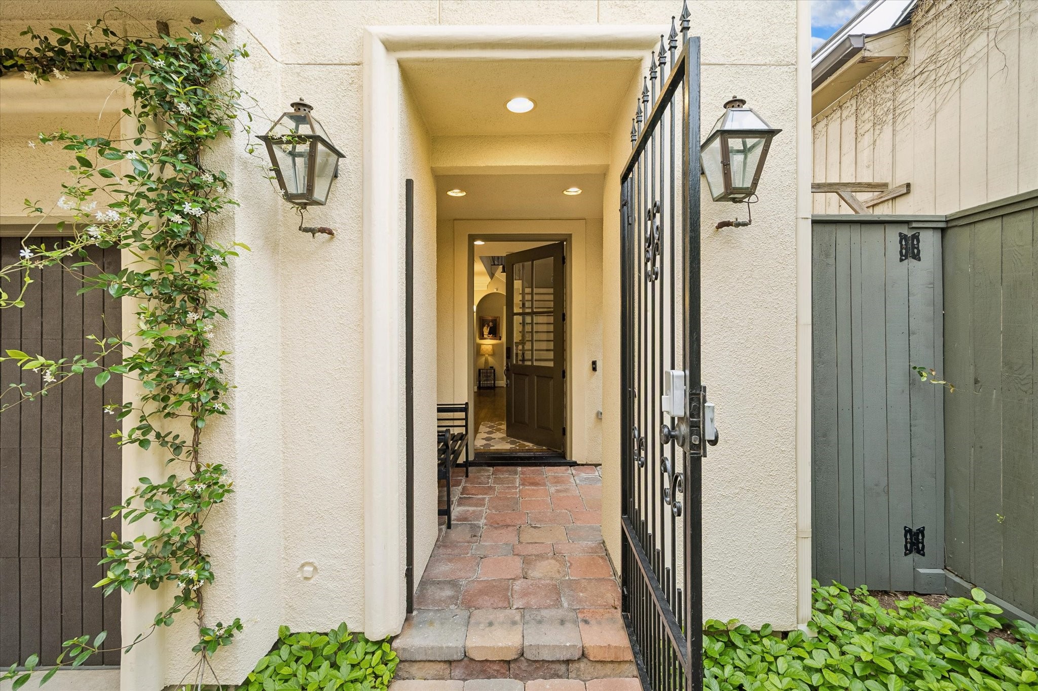 2407 Brazoria Street A Property Photo 5