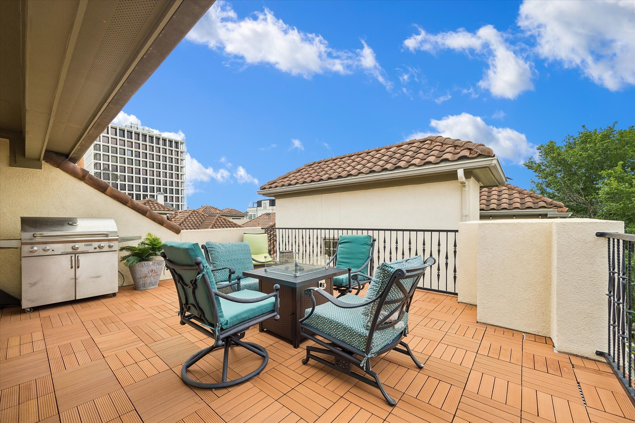 2407 Brazoria Street A Property Photo 33