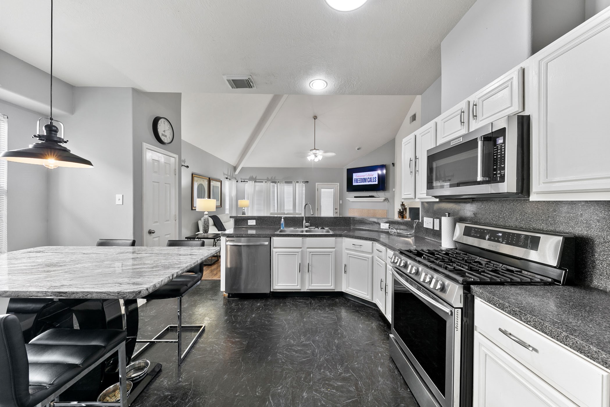 3115 Holly Ranch Drive Property Photo 12