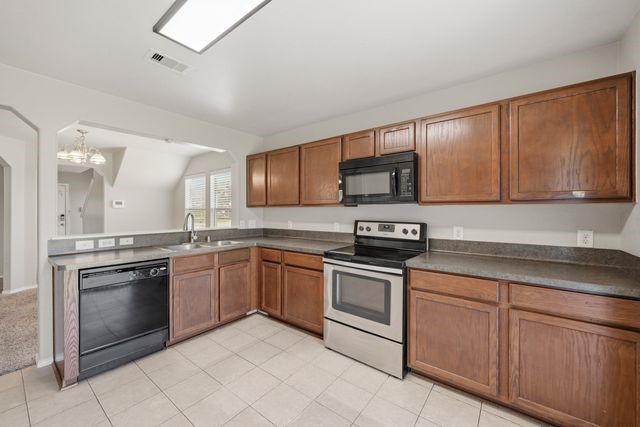 618 Enchanted Springs Drive Property Photo 6