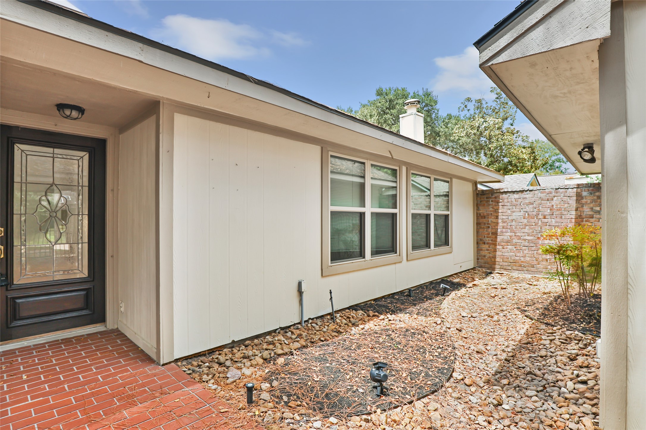 3303 Valley Gardens Drive Property Photo 4
