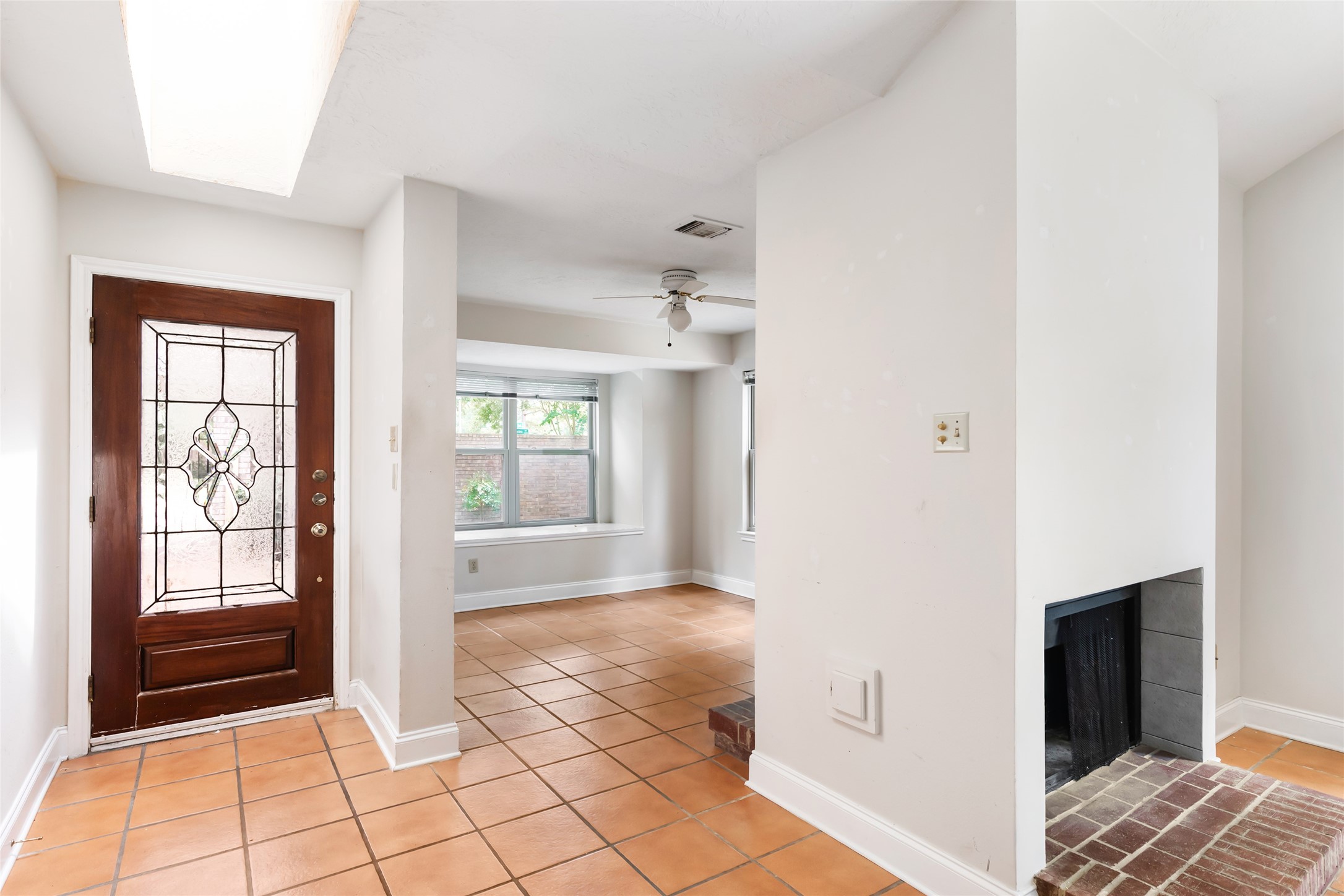3303 Valley Gardens Drive Property Photo 5