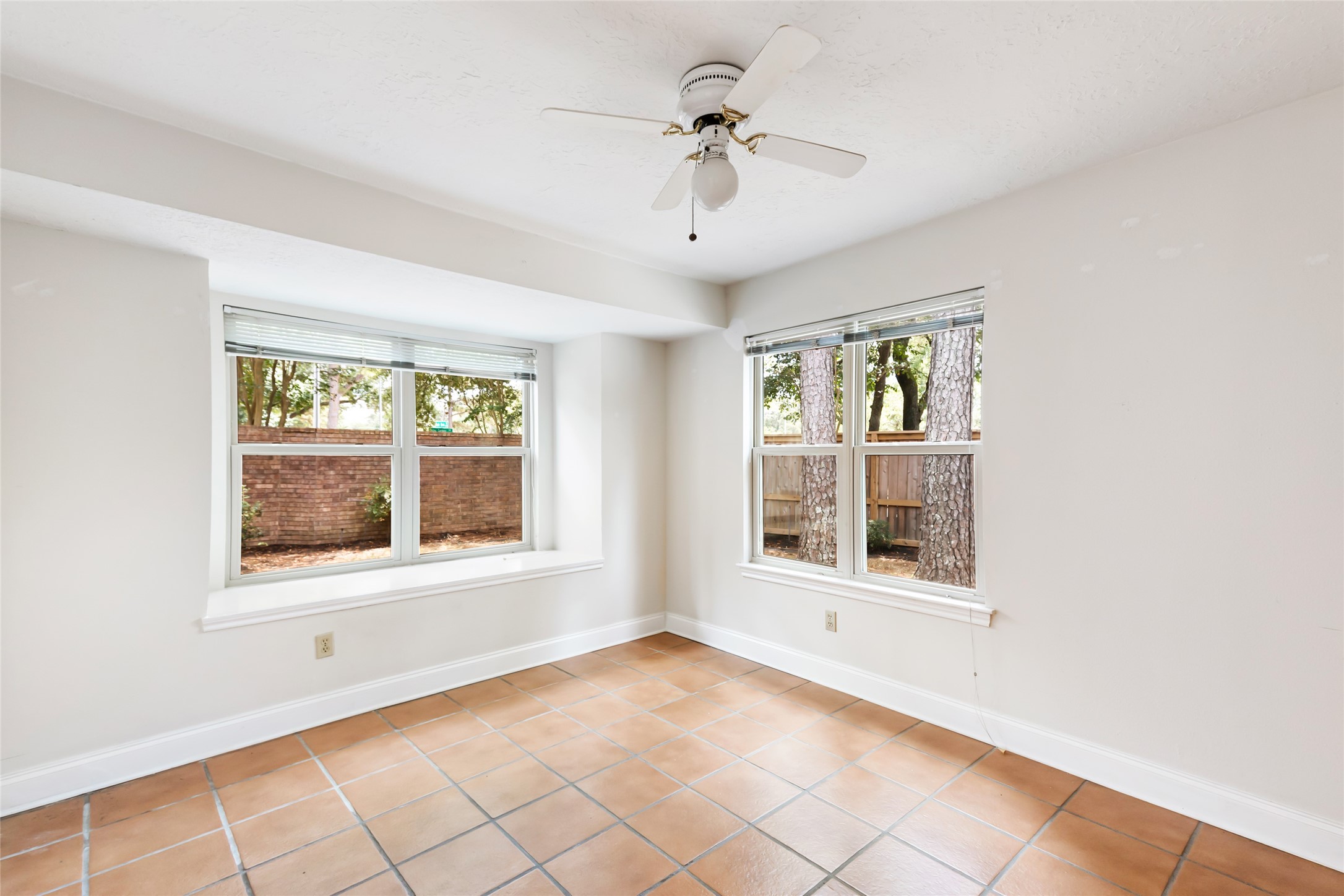3303 Valley Gardens Drive Property Photo 7