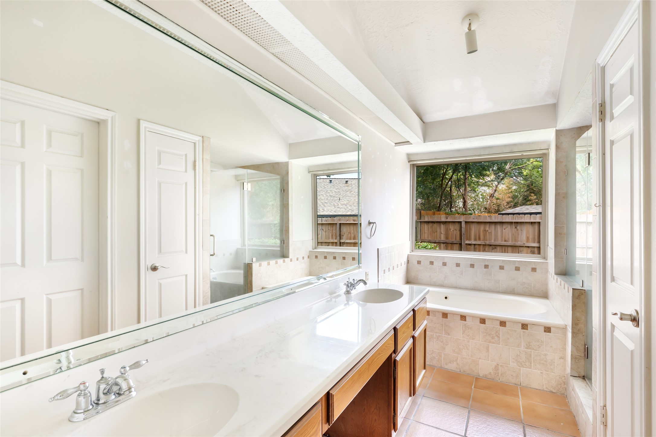 3303 Valley Gardens Drive Property Photo 23