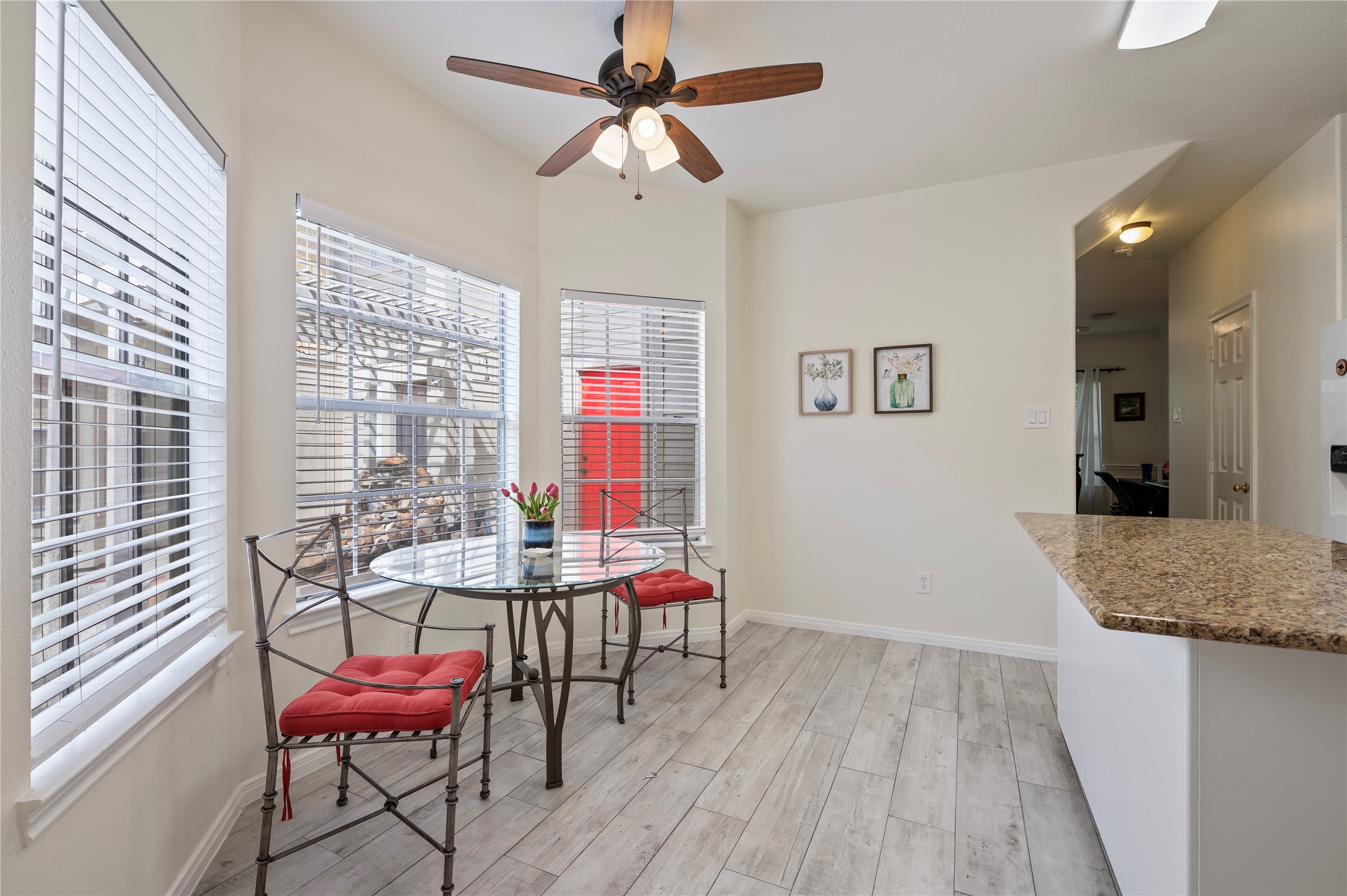 2060 Glencove Drive Property Photo 14