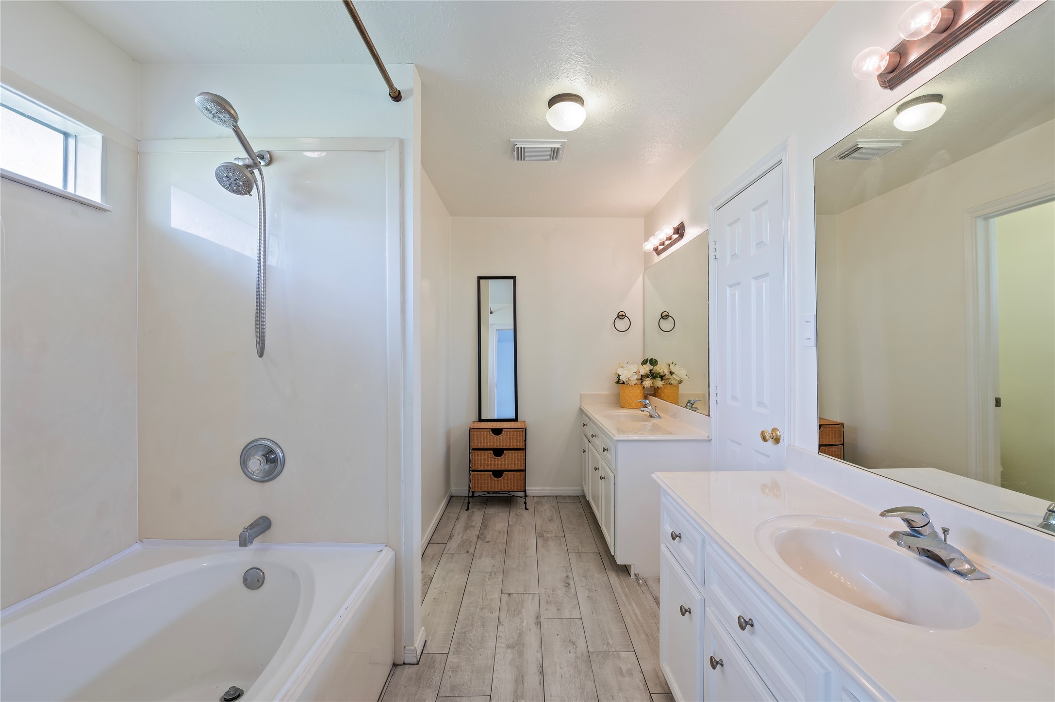 2060 Glencove Drive Property Photo 19
