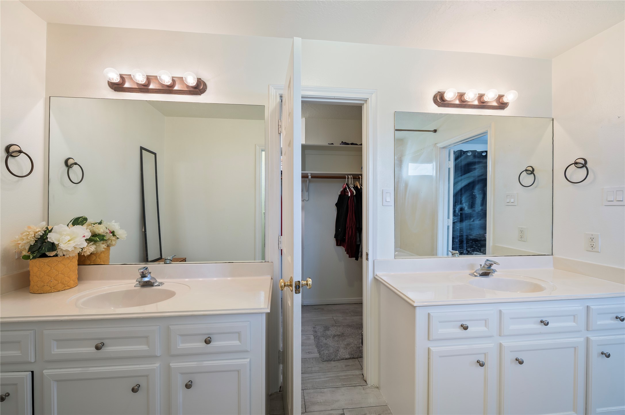 2060 Glencove Drive Property Photo 20