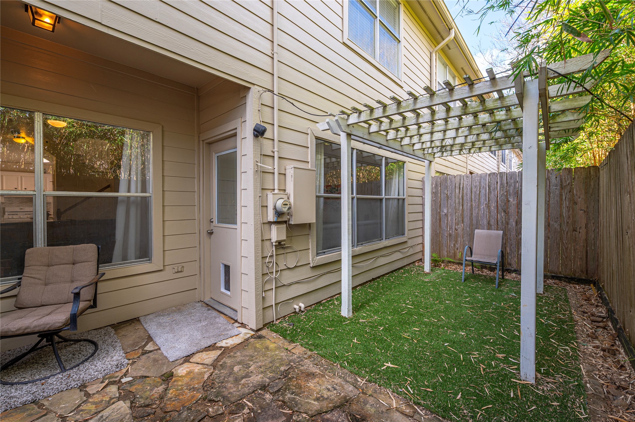 2060 Glencove Drive Property Photo 25