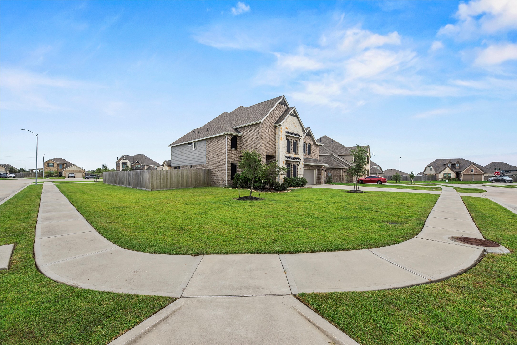 14906 Pinehurst Avenue Property Photo 4