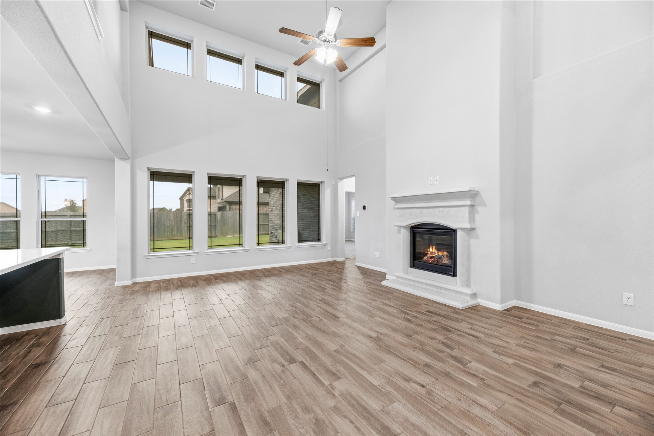 14906 Pinehurst Avenue Property Photo 9