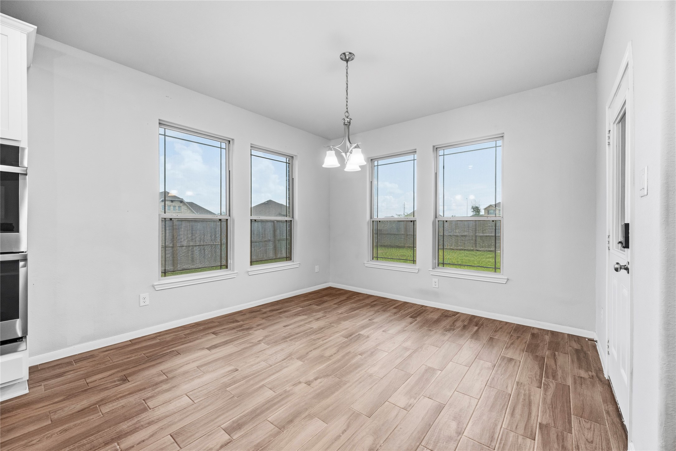 14906 Pinehurst Avenue Property Photo 15