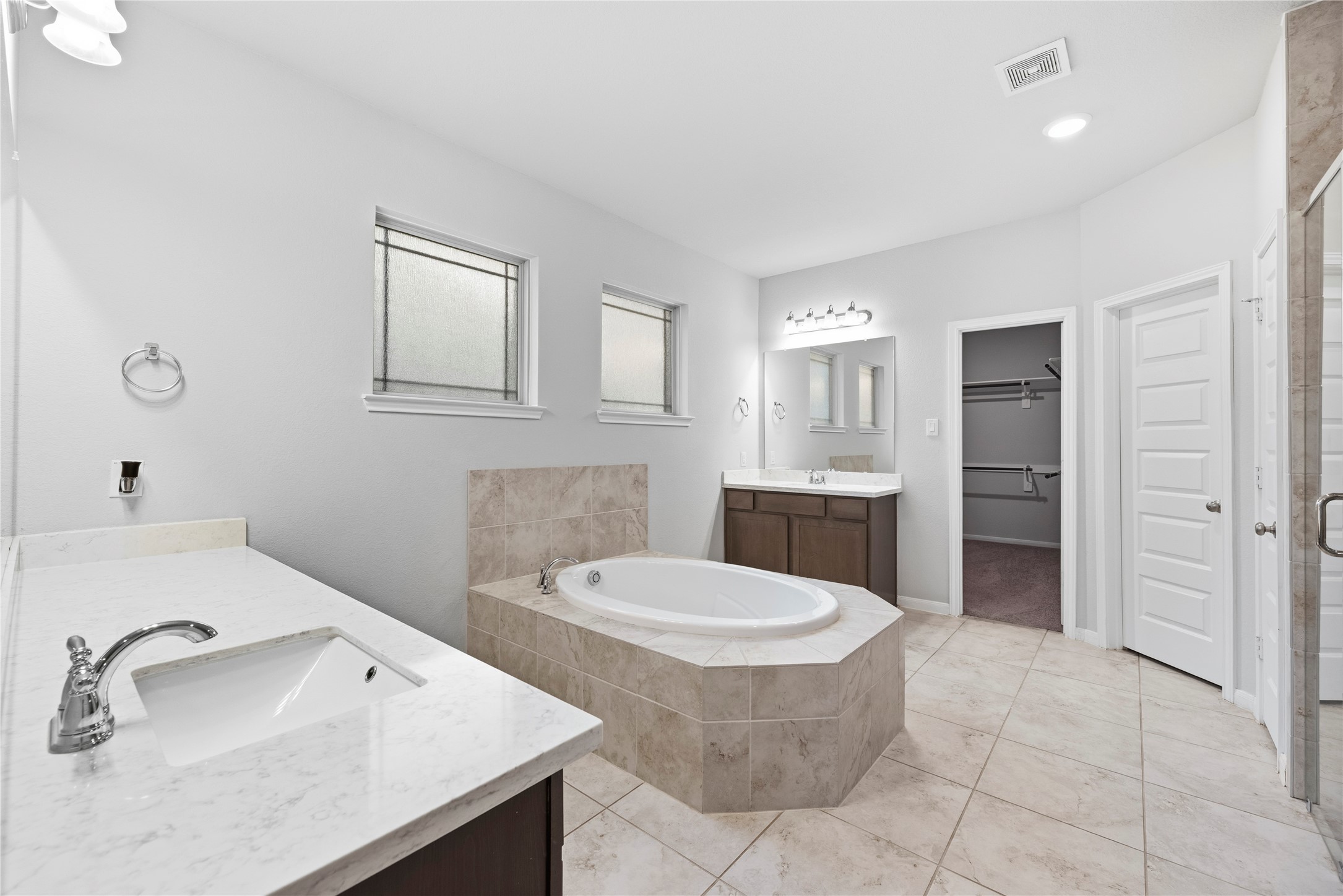 14906 Pinehurst Avenue Property Photo 21