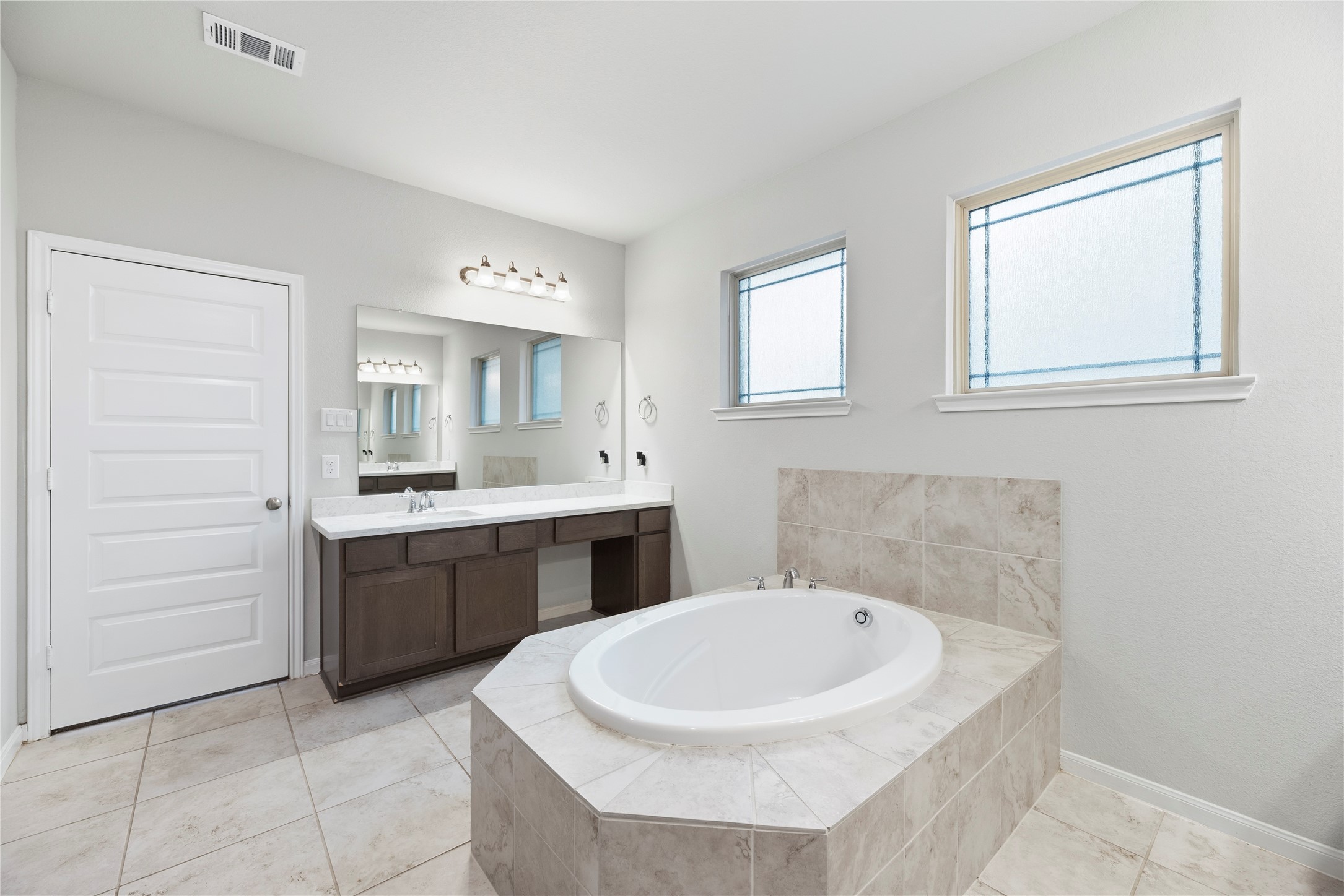 14906 Pinehurst Avenue Property Photo 22