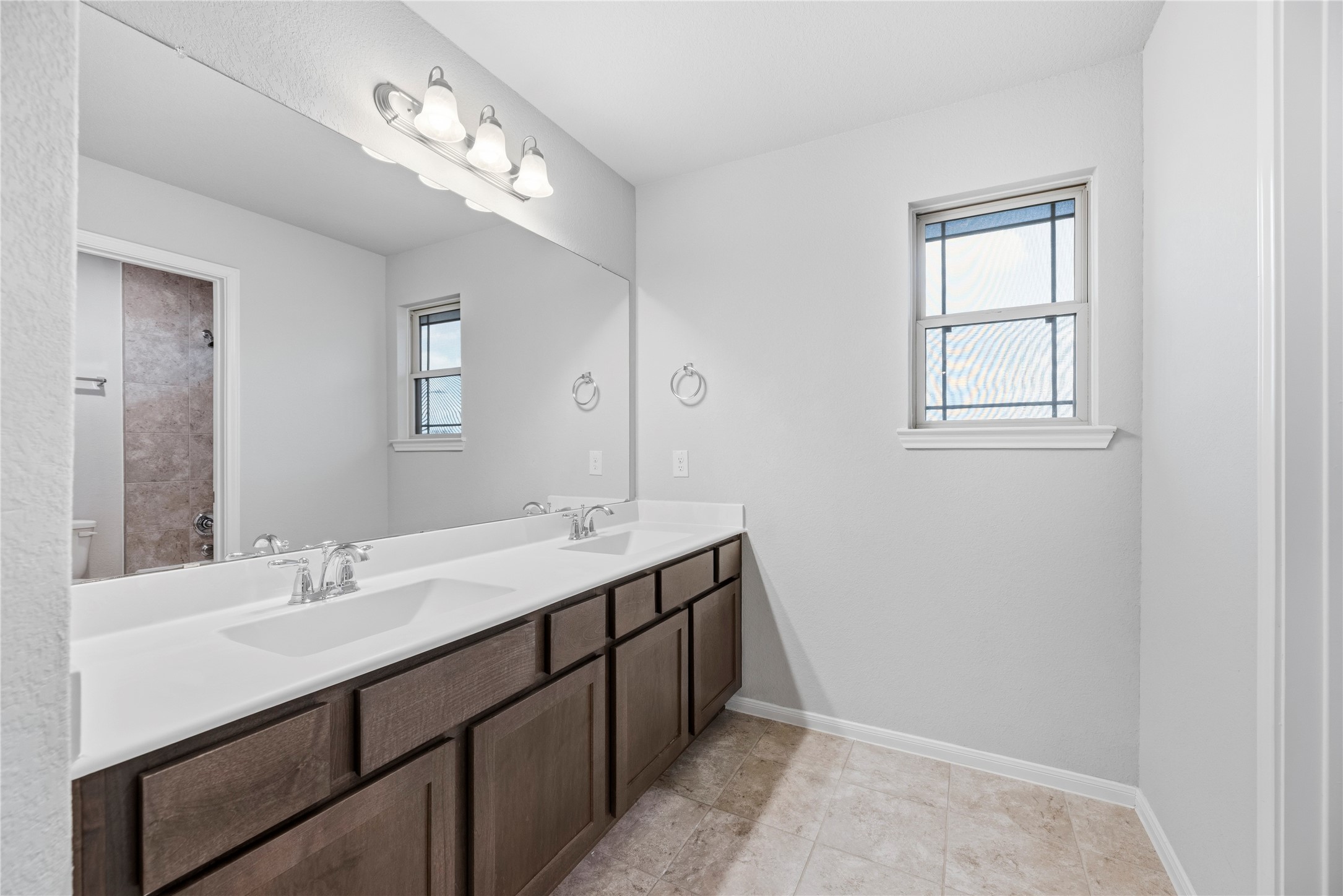 14906 Pinehurst Avenue Property Photo 26