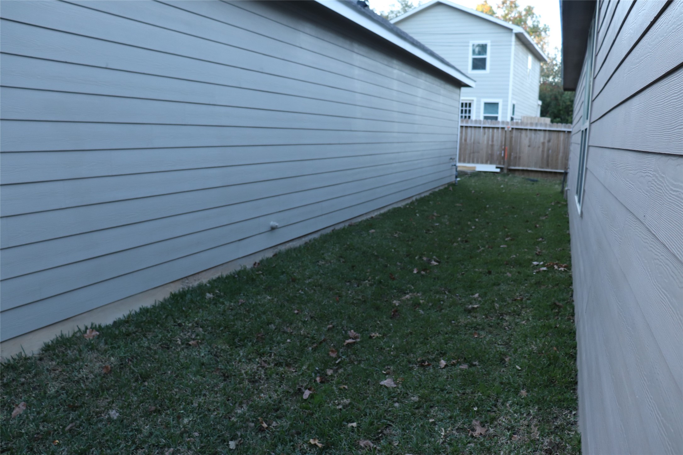 11633 Vistawood Street Property Photo 4