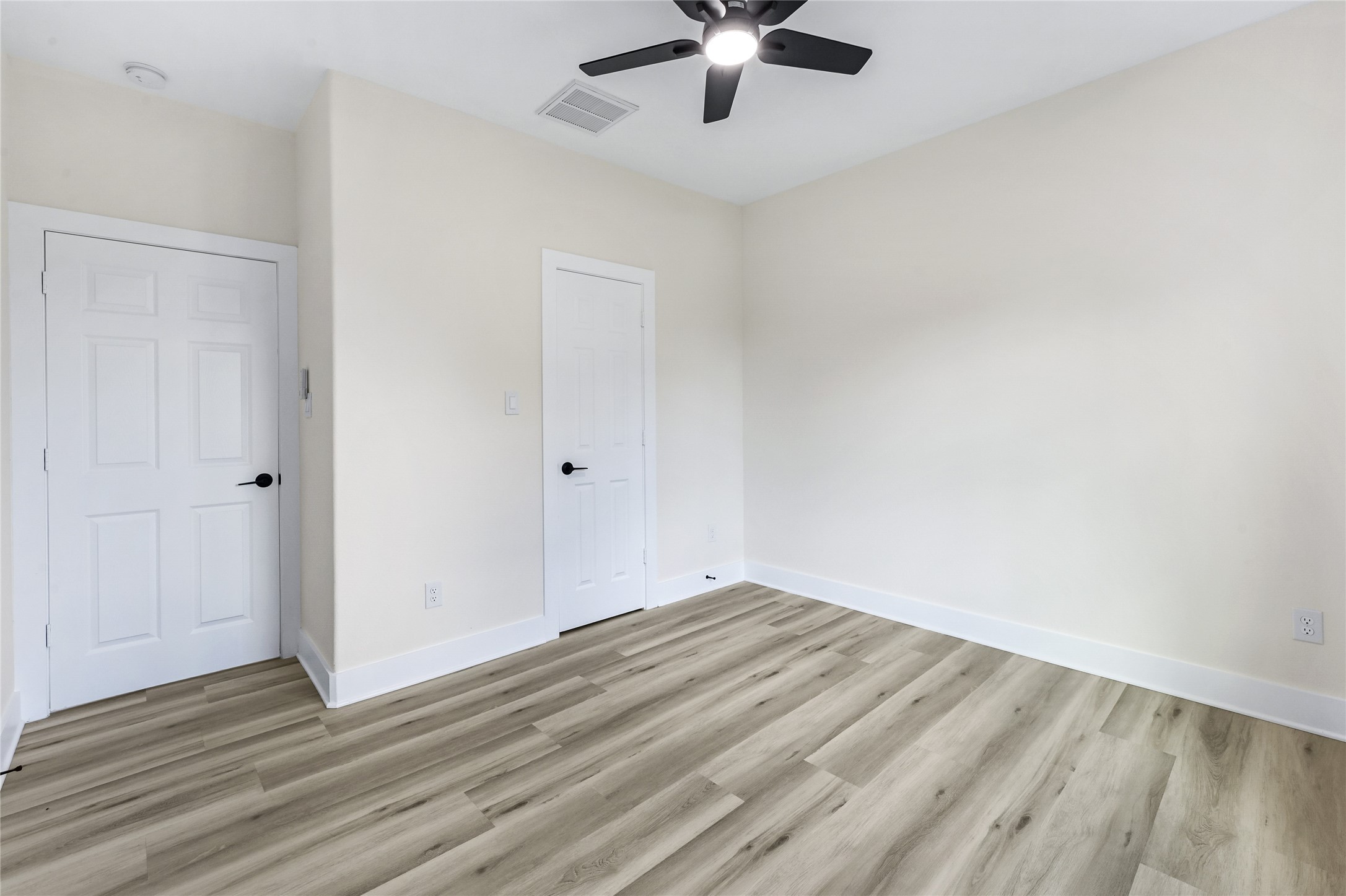 9807 Bamboo Road A Property Photo 19