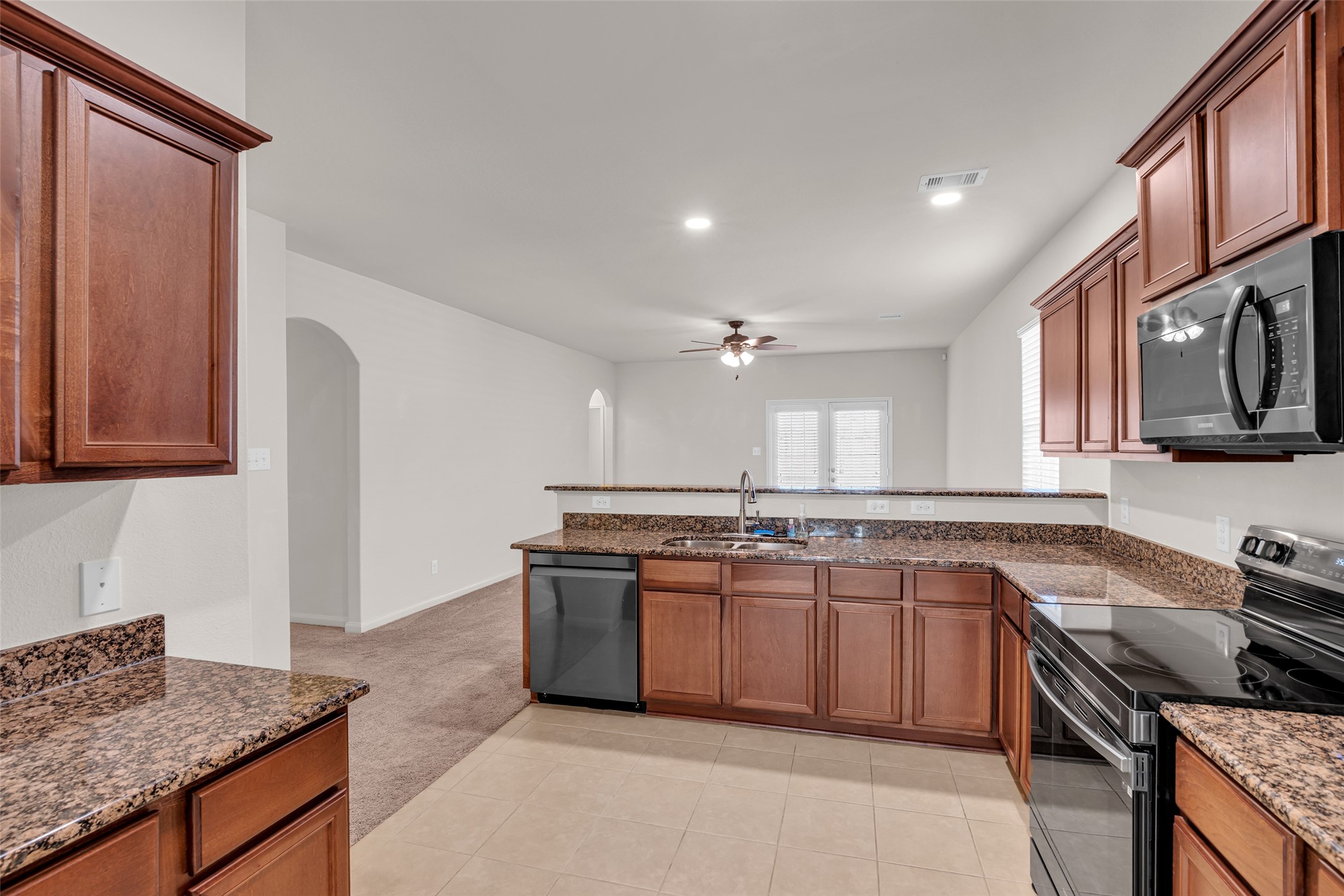 22426 Base Light Drive Property Photo 4