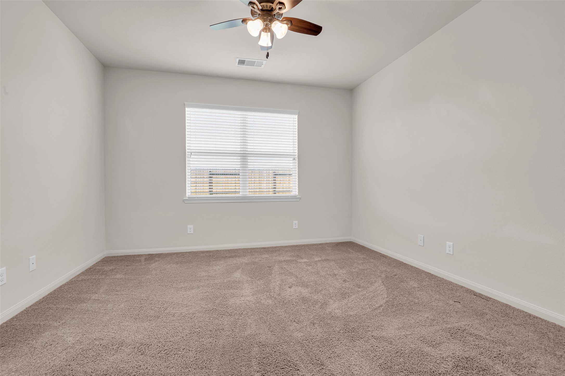 22426 Base Light Drive Property Photo 7