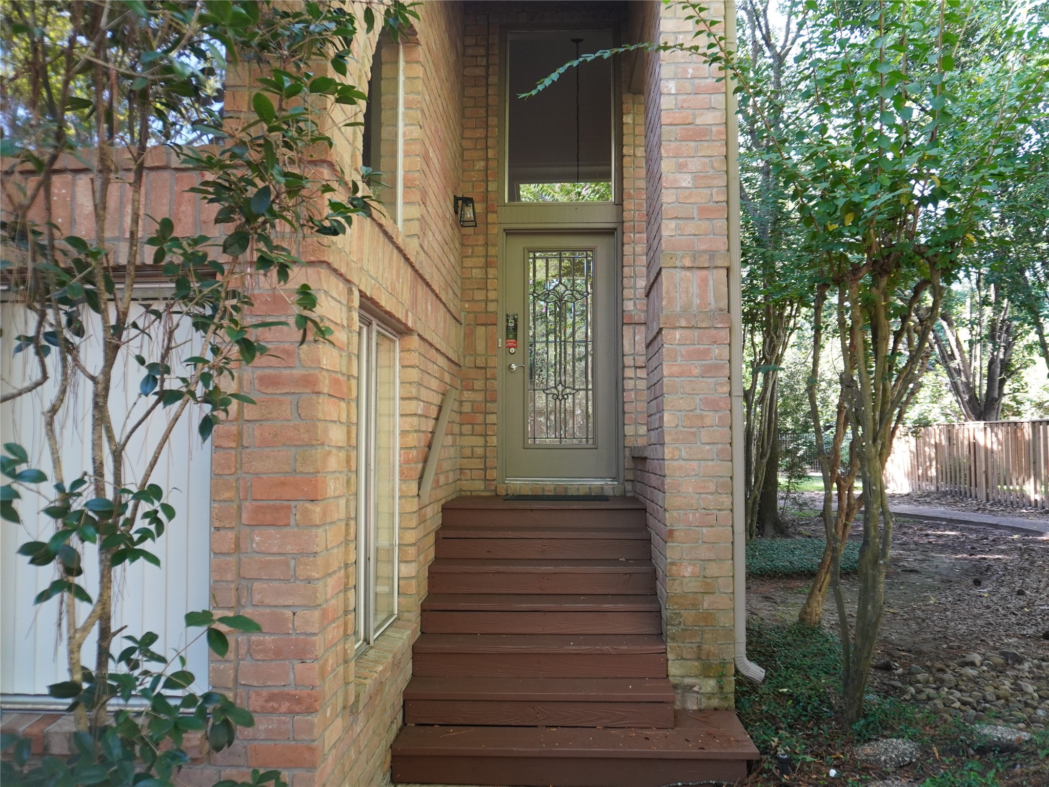 31 N Lakeridge Circle Property Photo 1