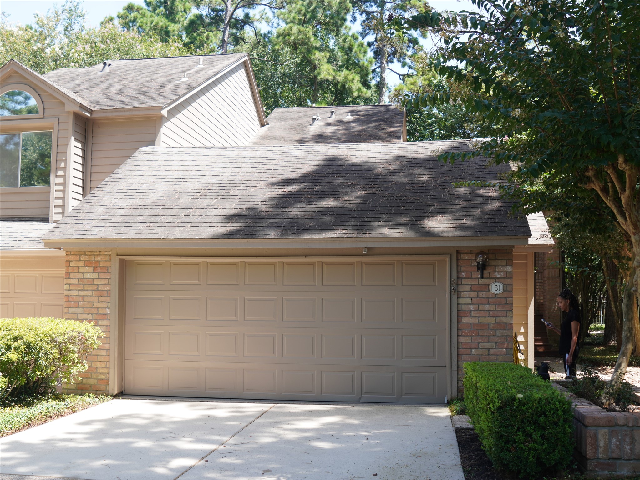 31 N Lakeridge Circle Property Photo 2