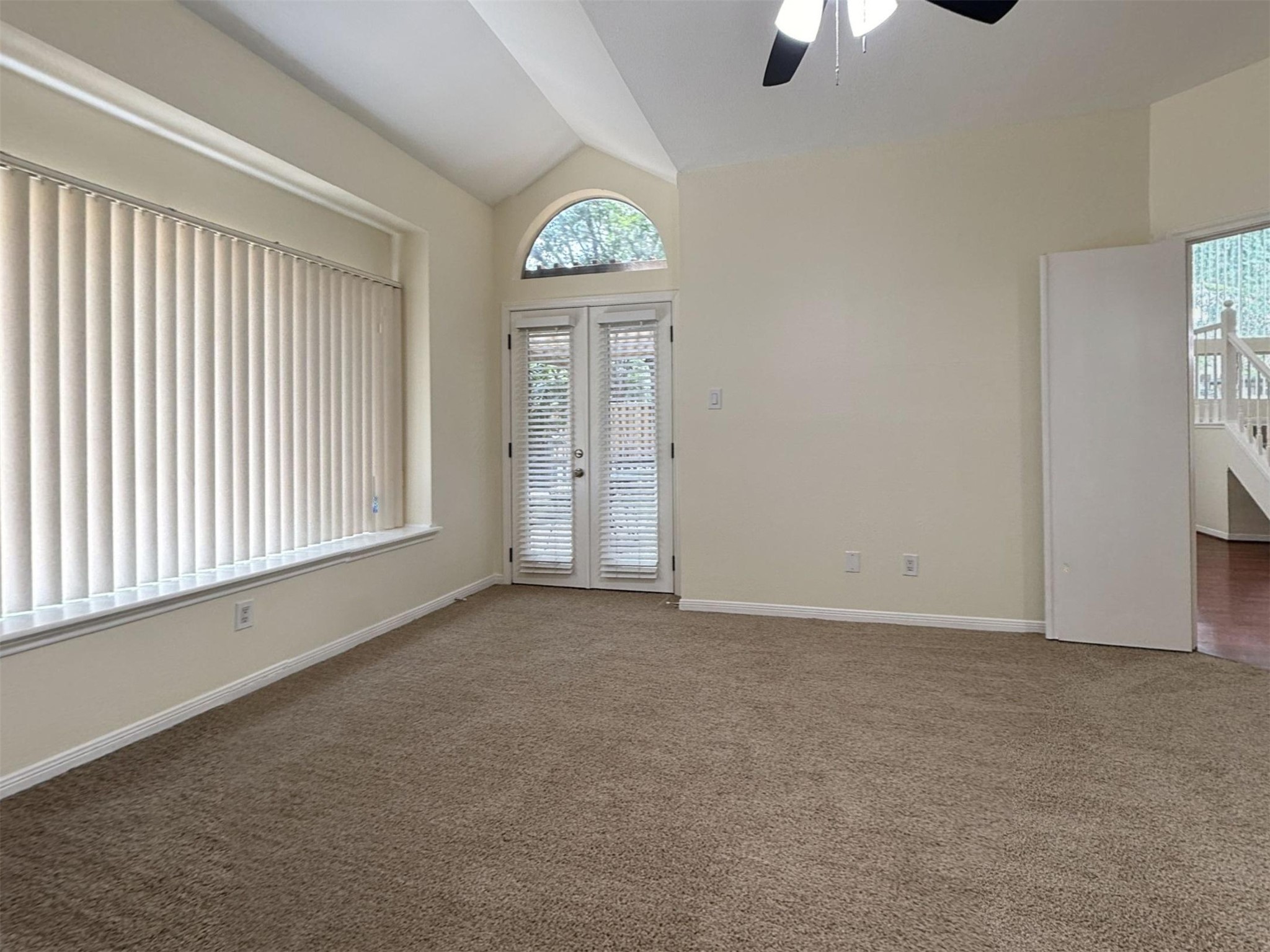 31 N Lakeridge Circle Property Photo 10