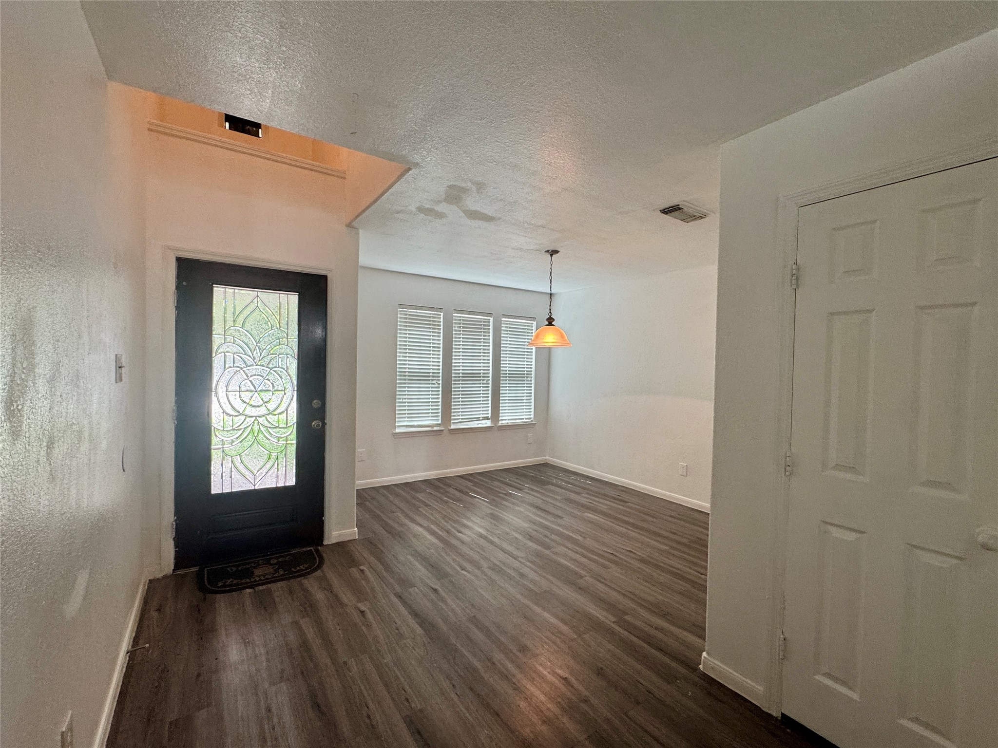 8435 Resada Park Lane Property Photo 5