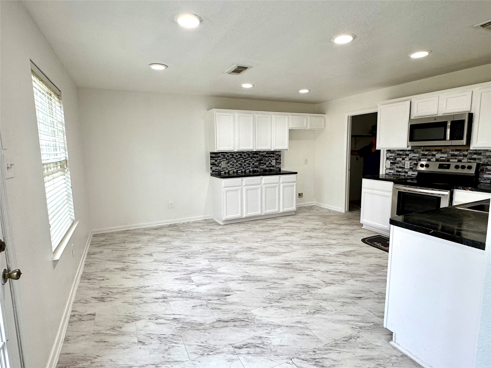 8435 Resada Park Lane Property Photo 14