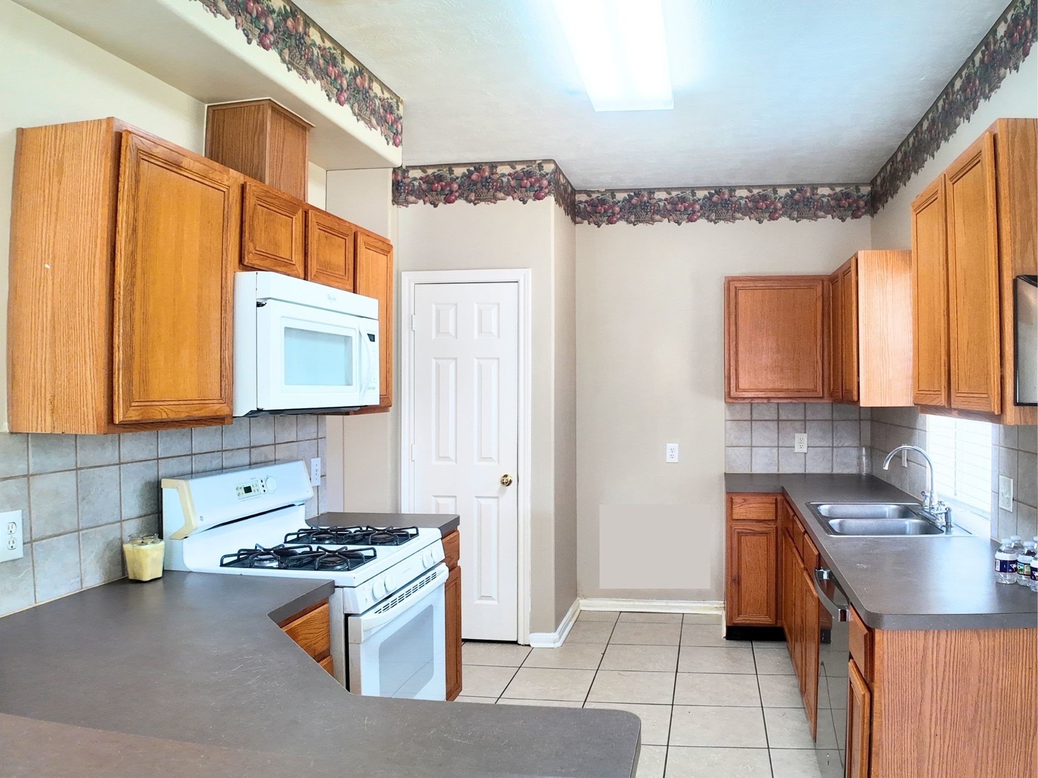 17202 Desert Maize Lane Property Photo 14
