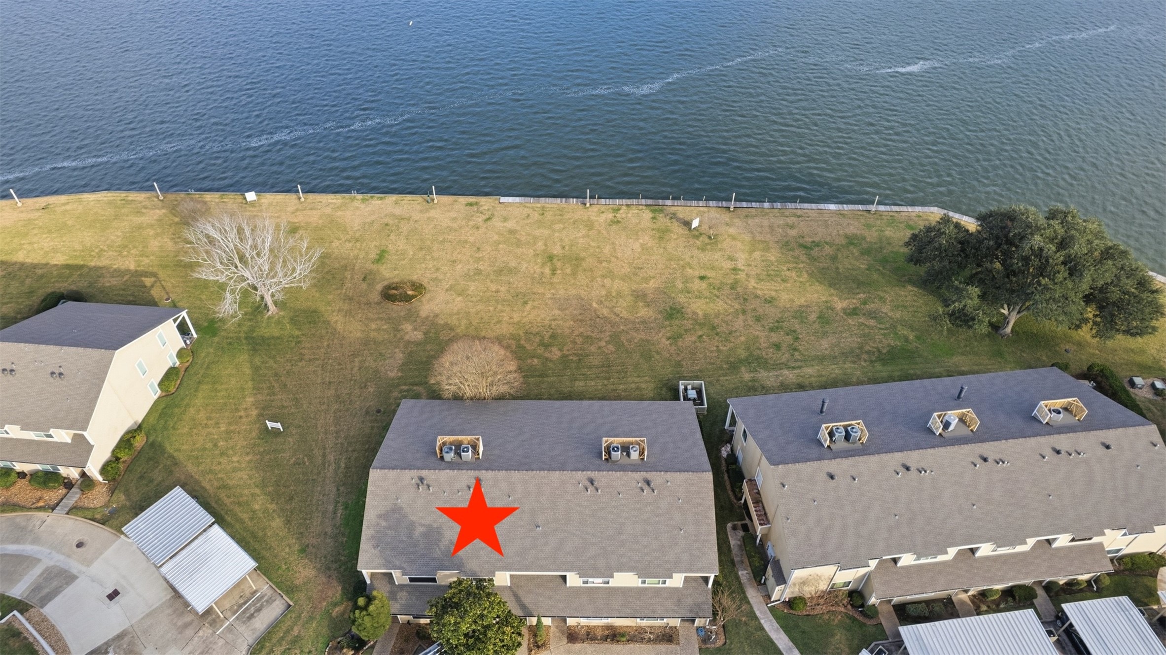 135 April Point Drive S Property Photo 8