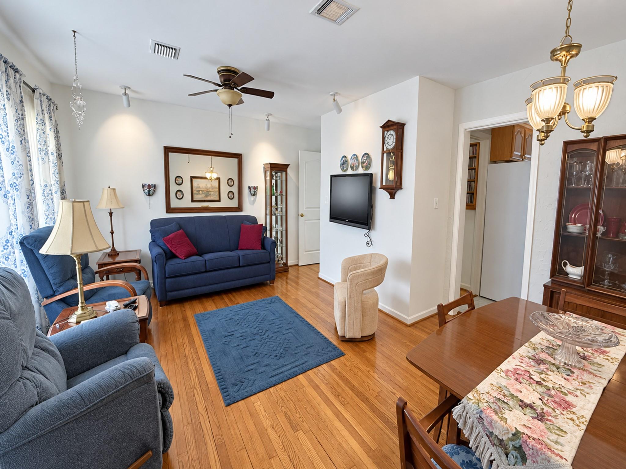 622 Eastlake Street, Houston Tx 77034 Property Photo 4