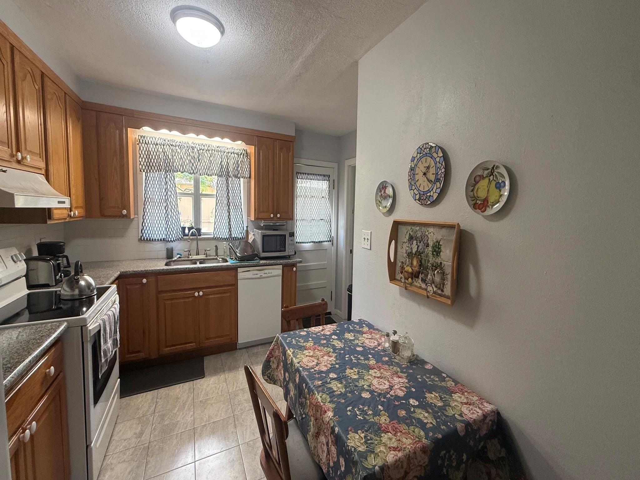 622 Eastlake Street, Houston Tx 77034 Property Photo 11