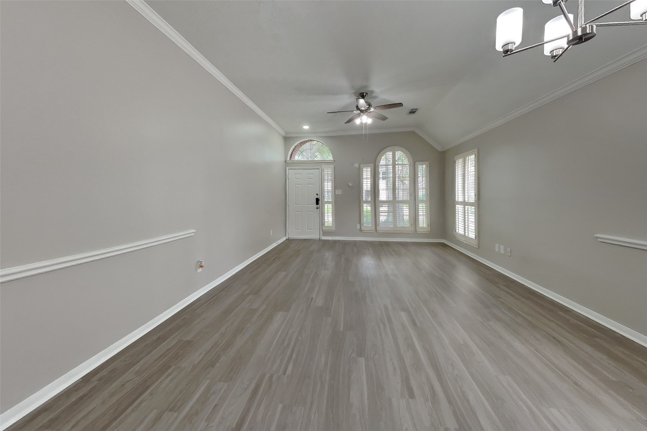 14515 Enola Drive Property Photo 2
