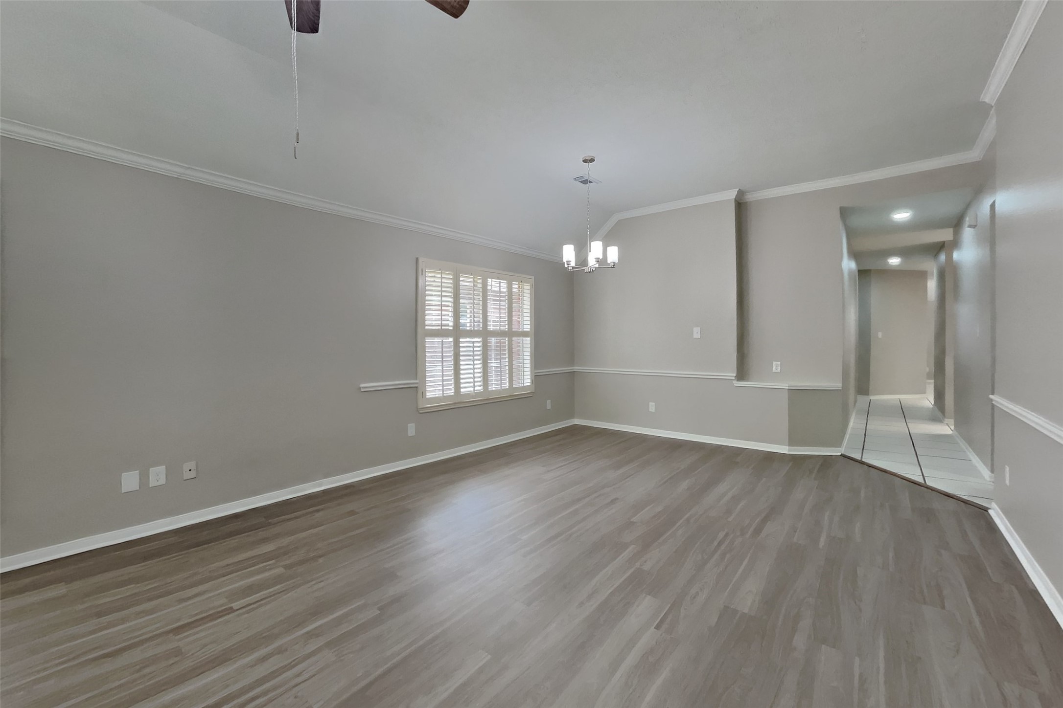 14515 Enola Drive Property Photo 3