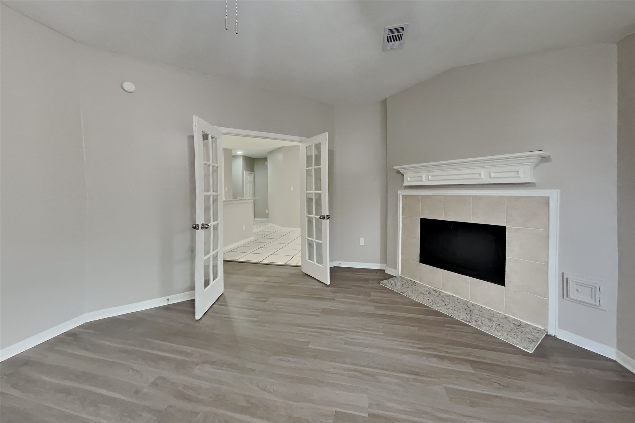 14515 Enola Drive Property Photo 4