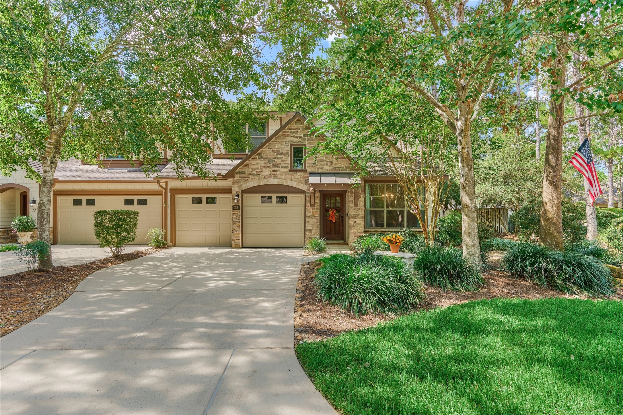 23 Douvaine Court Property Photo 3