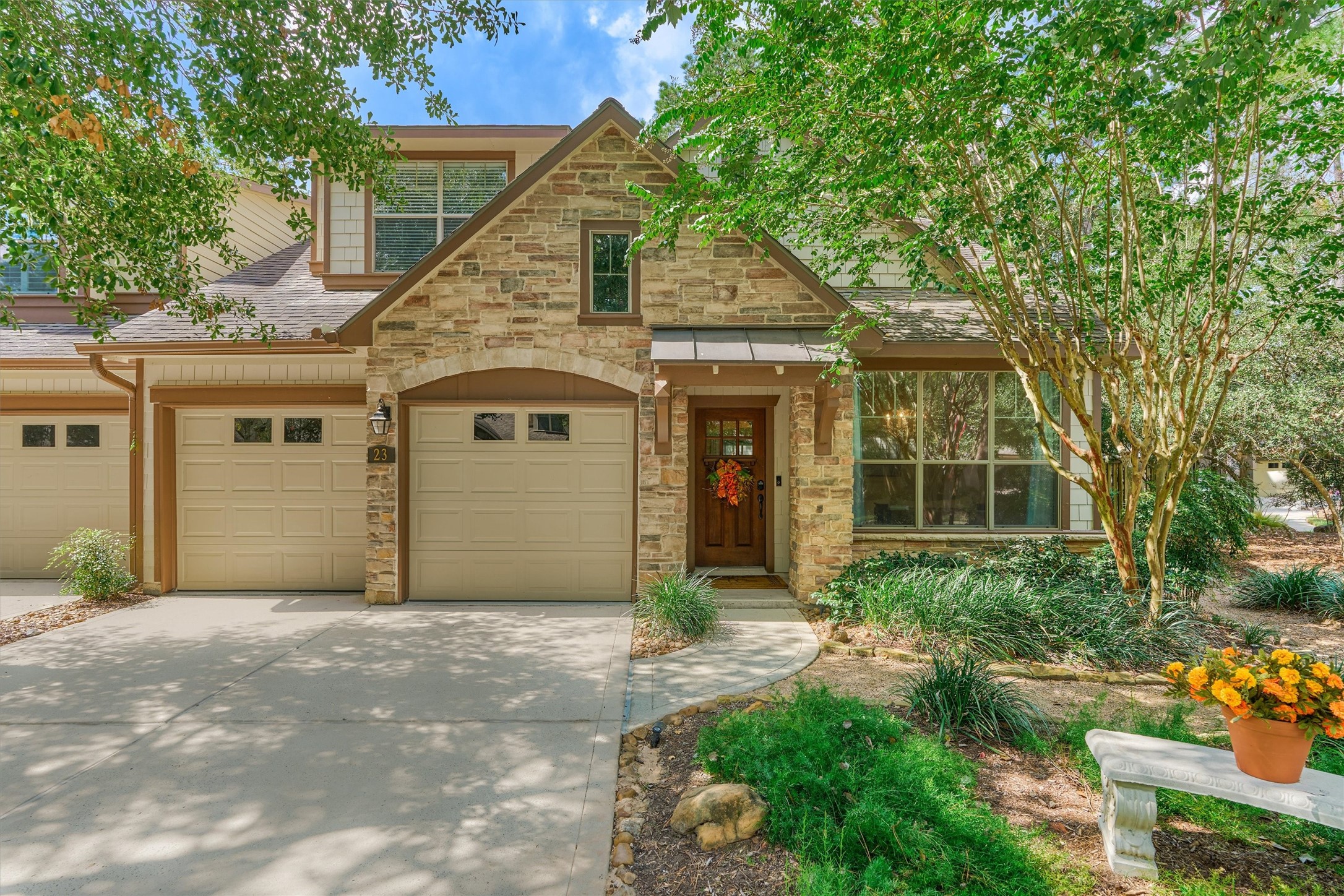 23 Douvaine Court Property Photo 6