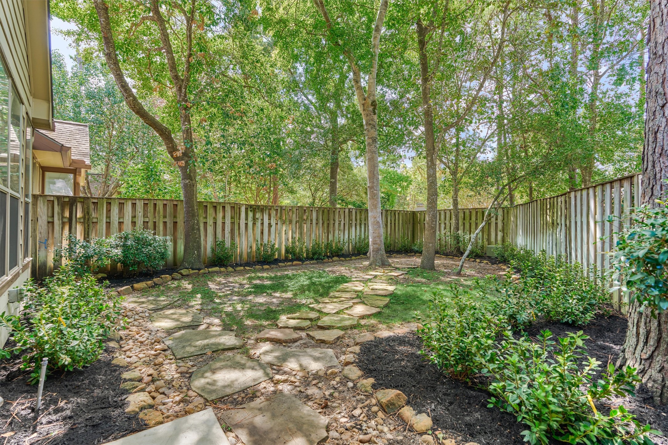 23 Douvaine Court Property Photo 42