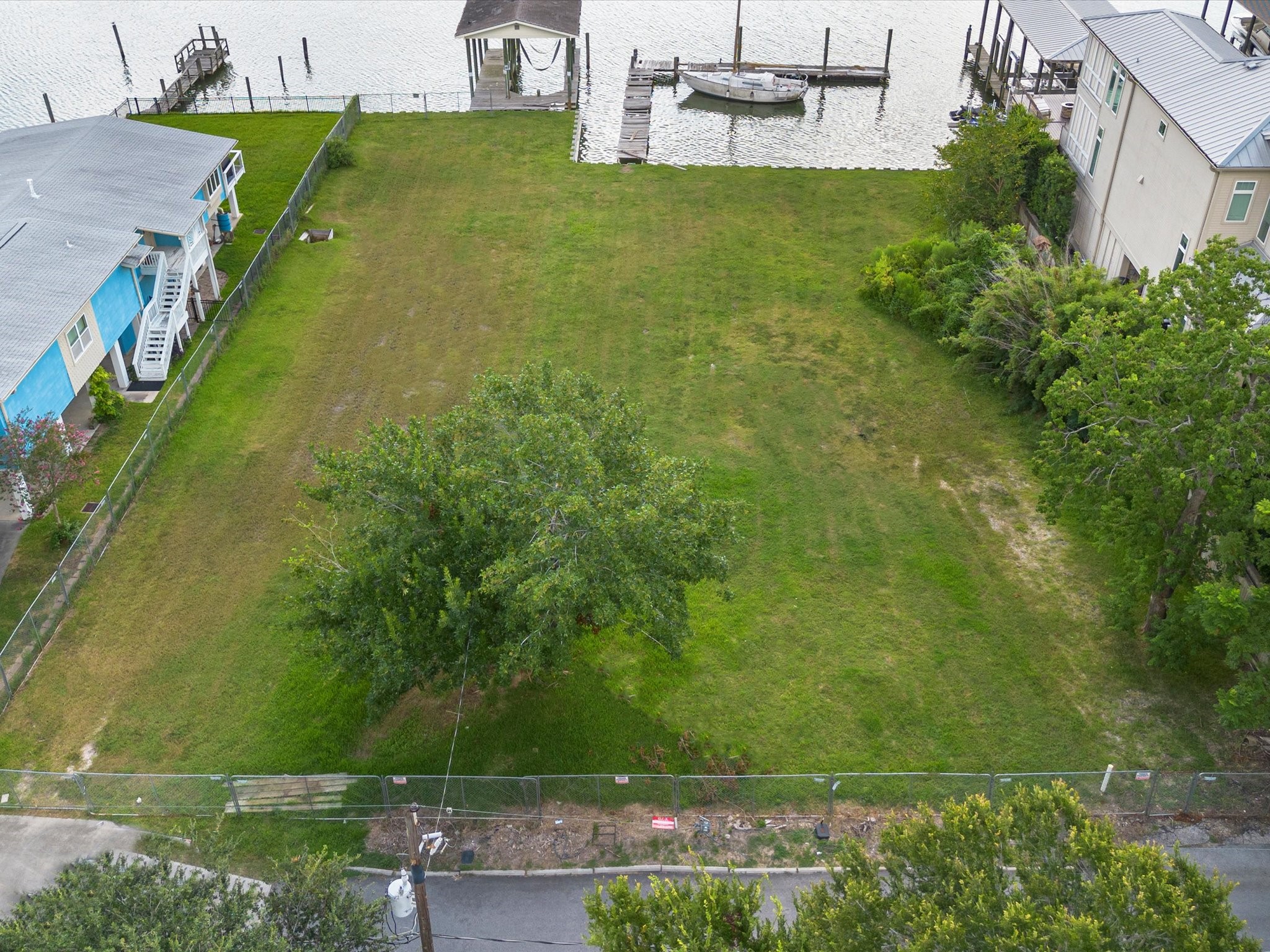 205 Blue Point Road Property Photo 5