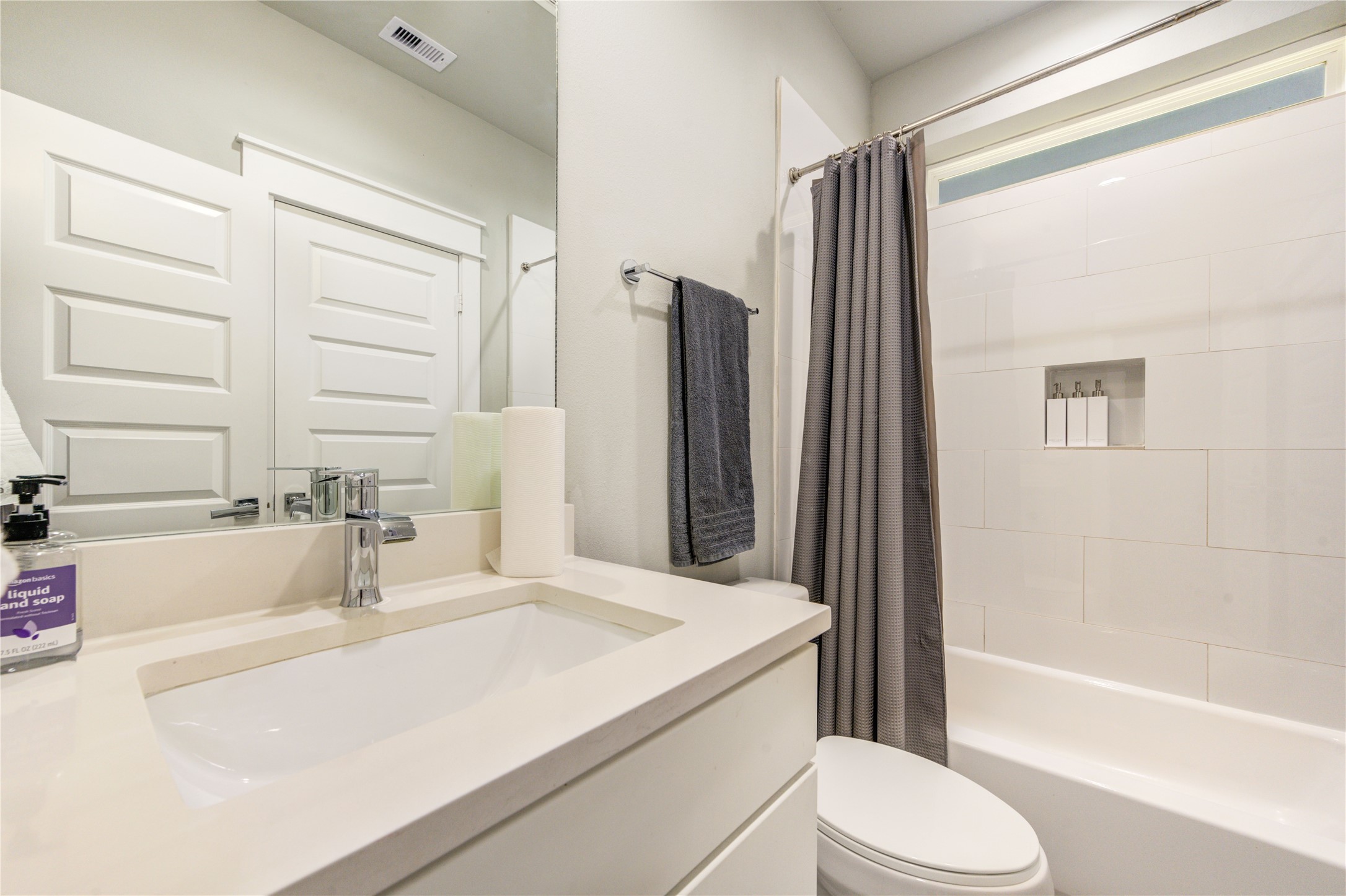 2107 Engelmohr Street B Property Photo 17