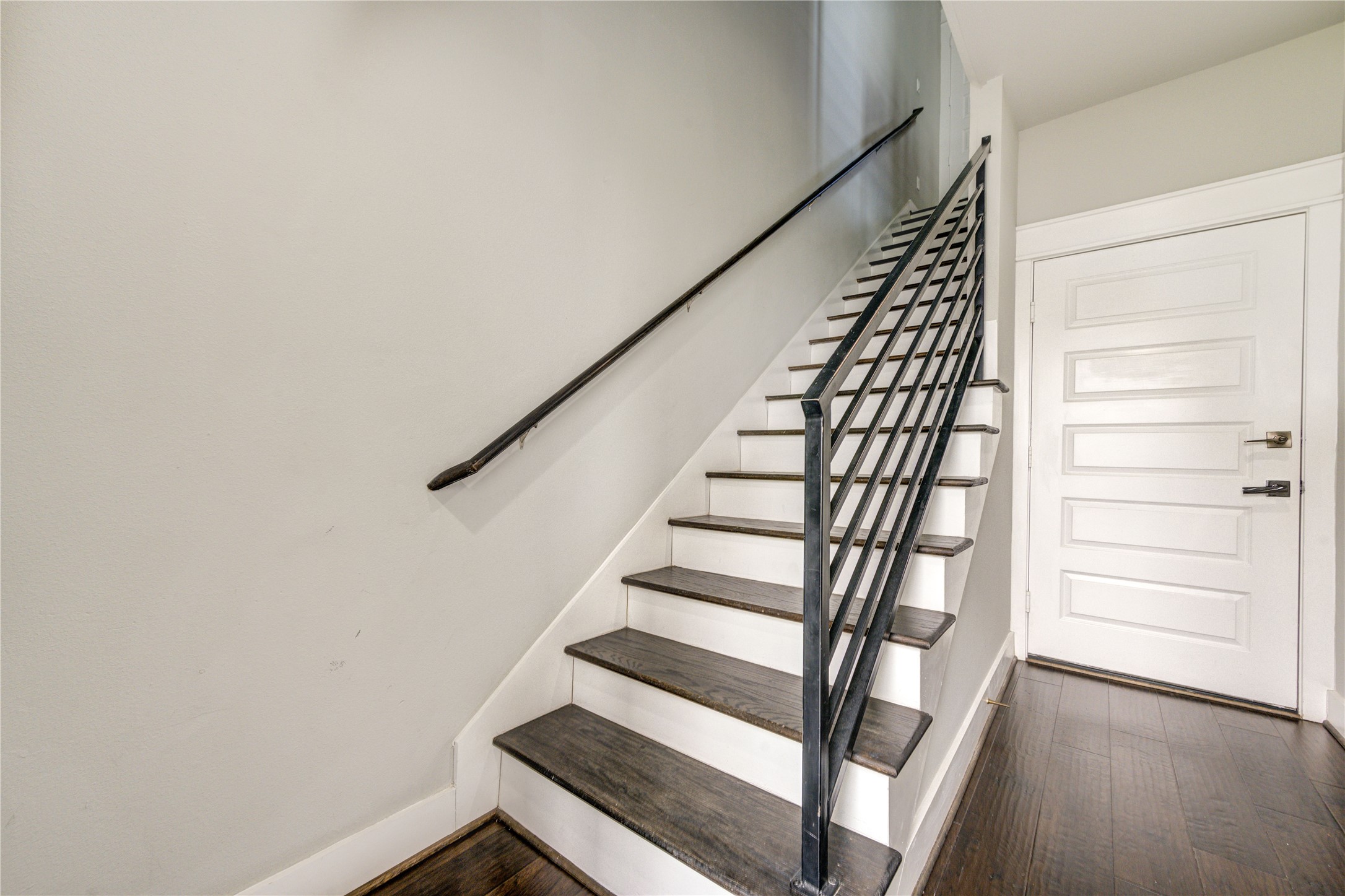 2107 Engelmohr Street B Property Photo 18