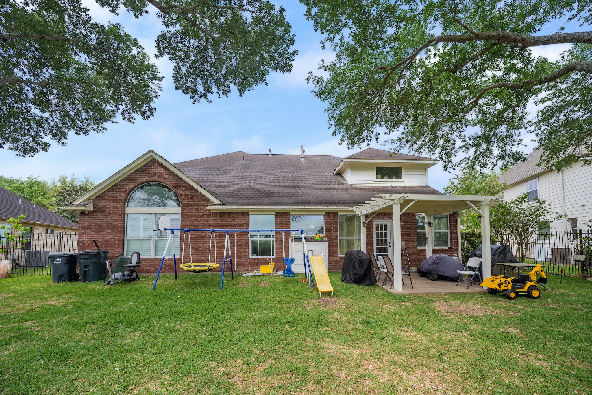 1823 Blue Water Bay Drive Property Photo 39