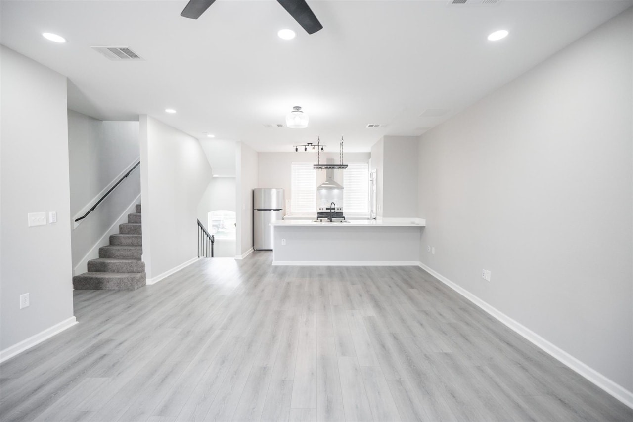 2519 Washington Street Property Photo 10
