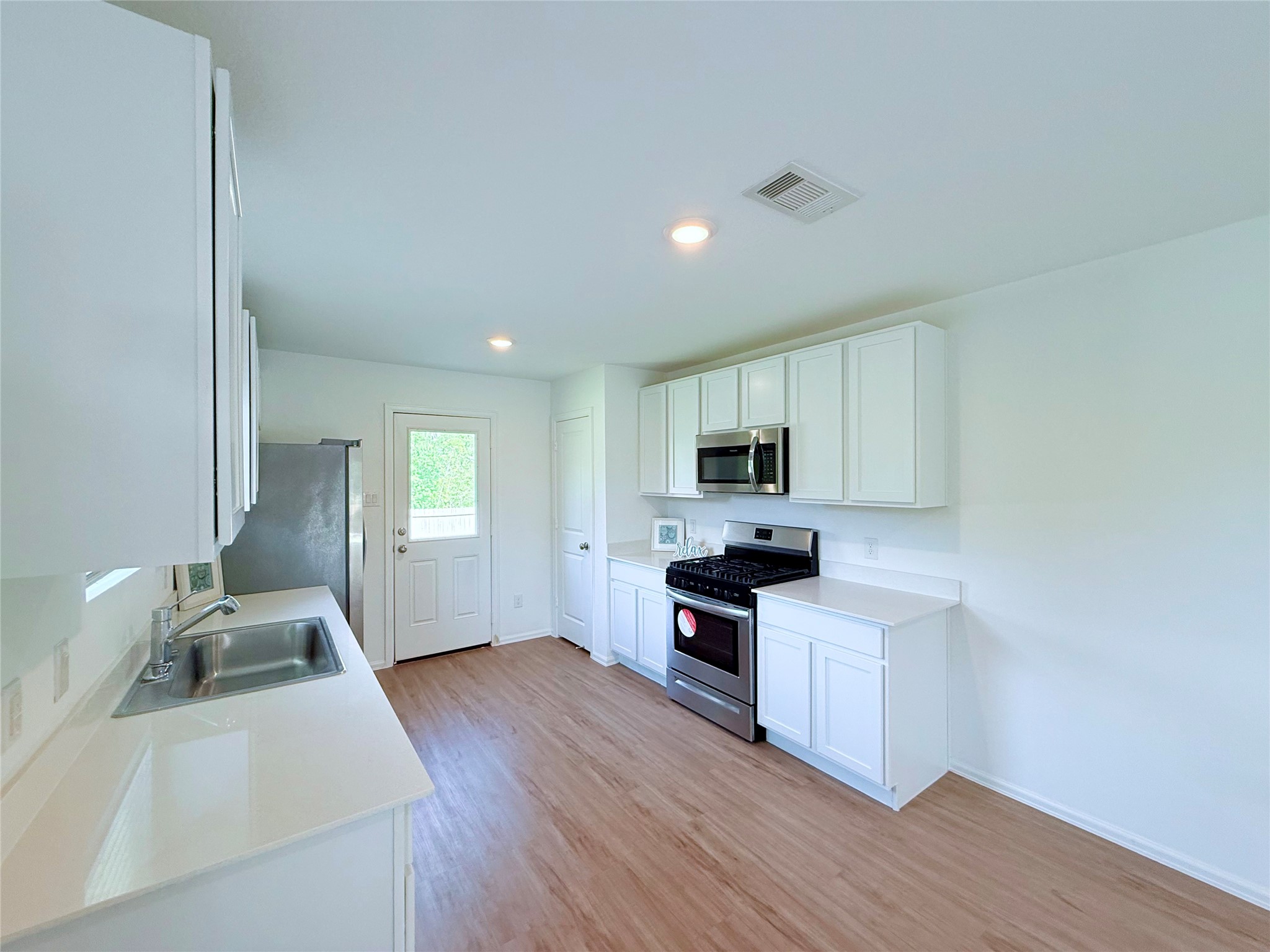 19591 Manduca Drive Property Photo 13