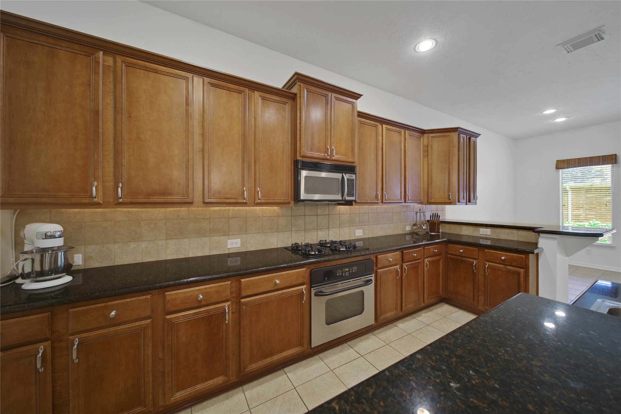 3330 Knollcrest Lane Property Photo 12